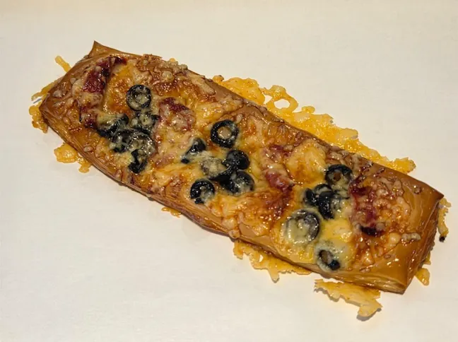 토마토 올리브 데니쉬